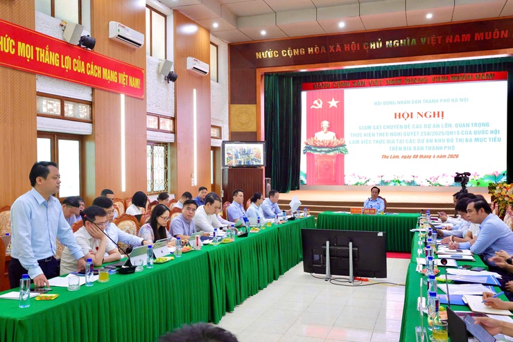 HĐND thành phố Hà Nội tổ chức hội nghị giám sát chuyên đề các dự án lớn, quan trọng thực hiện theo Nghị quyết số 258/2025/QH15 của Quốc hội làm việc thực địa tại các dự án Khu đô thị đa mục tiêu trên địa bàn Thành phố

- Ảnh 9.