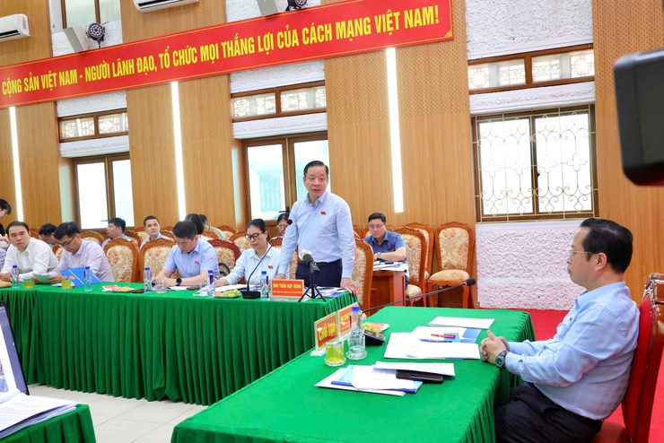 HĐND thành phố Hà Nội tổ chức hội nghị giám sát chuyên đề các dự án lớn, quan trọng thực hiện theo Nghị quyết số 258/2025/QH15 của Quốc hội làm việc thực địa tại các dự án Khu đô thị đa mục tiêu trên địa bàn Thành phố

- Ảnh 13.