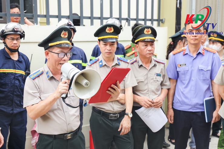 Phòng thi hành án dân sự Thành phố Hà Nội khu vực số 10 cưỡng chế thi hành án dân sự tại thôn Bái Nội- Ảnh 6.