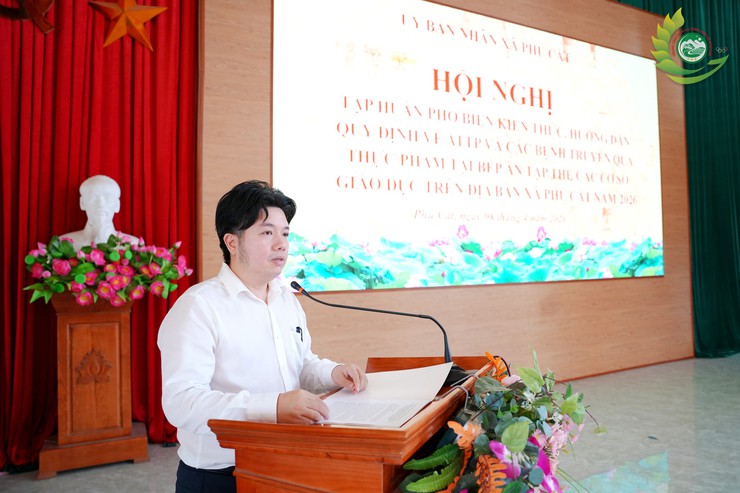 Phú Cát tăng cường kiểm soát an toàn thực phẩm tại bếp ăn trường học trong bối cảnh nhiều nguy cơ tiềm ẩn- Ảnh 2.