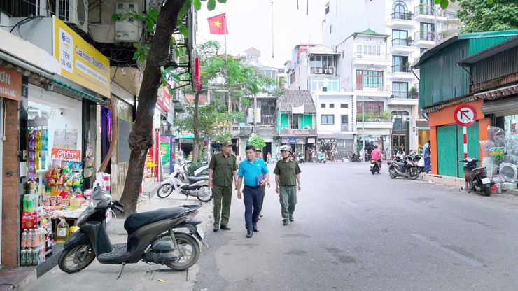 CÔNG ĐOÀN PHƯỜNG VĂN MIẾU – QUỐC TỪ GIÁM: TỰ QUẢN TUYẾN PHỐ TRẦN QUÝ CÁP – NHỮNG KẾT QUẢ TÍCH CỰC SAU 5 NGÀY RA QUÂN - Ảnh 7.