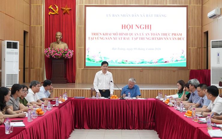 Bát Tràng triển khai mô hình quản lý an toàn thực phẩm tại vùng sản xuất tập trung tại Hợp tác xã Dịch vụ tổng hợp Văn Đức- Ảnh 5.