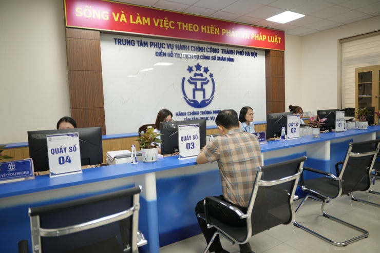 Hà Nội phê duyệt 06 quy trình hành chính liên quan đến lao động nước ngoài thuộc thẩm quyền cấp xã- Ảnh 1.