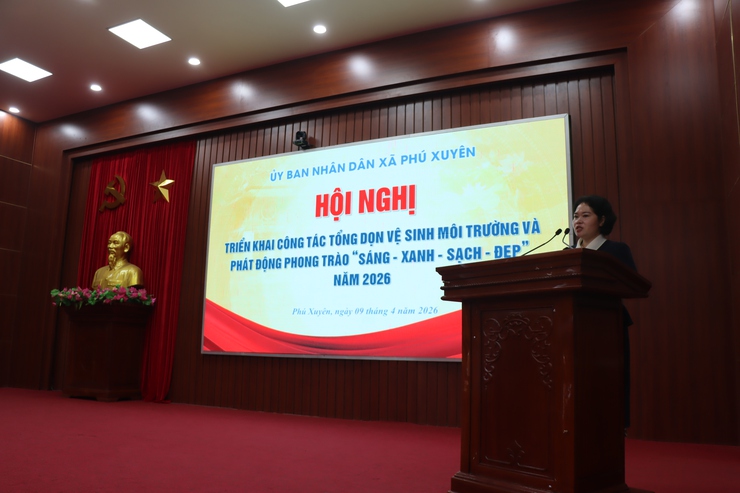 Phú Xuyên triển khai công tác tổng dọn VSMT và phát động phong trào “Sáng - xanh - sạch - đẹp” năm 2026- Ảnh 4.