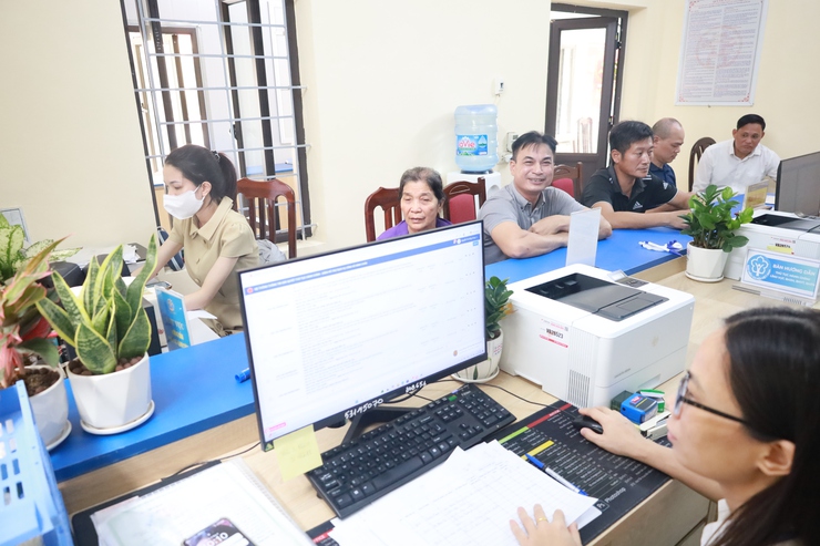 Điểm sáng cải cách hành chính từ cơ sở: Nhìn từ Điểm hỗ trợ dịch vụ công số Minh Châu.- Ảnh 3.