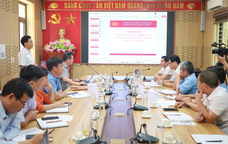 Minh Châu tổ chức tập huấn nghiệp vụ công tác kiểm tra, giám sát và thi hành kỷ luật Đảng năm 2026.- Ảnh 3.