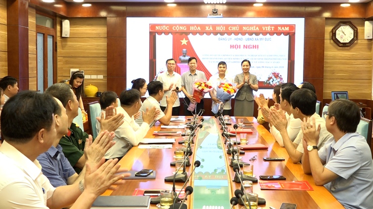 Xã Mỹ Đức công bố các Quyết định của Ban Thường vụ Thành ủy; các Nghị quyết, Quyết định của HĐND, UBND Thành phố và Nghị quyết của HĐND xã về công tác cán bộ- Ảnh 10.