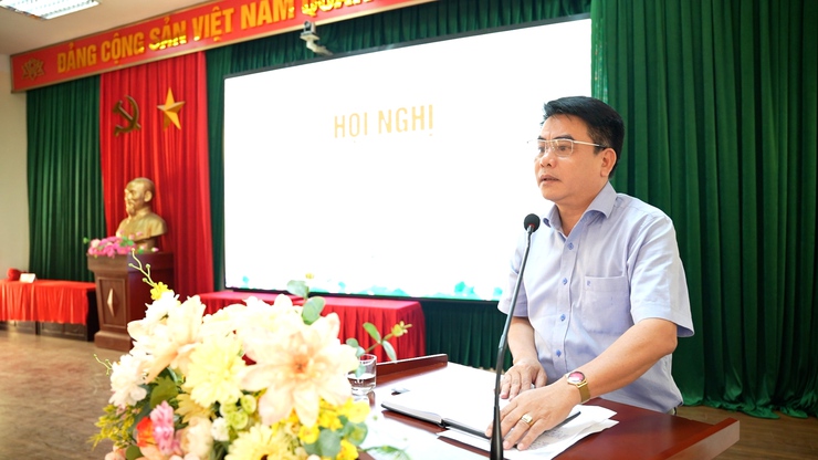 Hội nghị họp dân phố biến chính sách đối với các hộ gia đình, cá nhân có đất, tài sản trên đất (thuộc địa bàn Minh Khai) nằm trong phạm vi thu hồi đất thực hiện Dự án Cụm công nghiệp Dương Liễu - Giai đoạn 2- Ảnh 6.