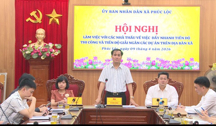 UBND xã Phúc Lộc tổ chức Hội nghị làm việc với các nhà thầu đẩy nhanh tiến độ thi công và giải ngân các dự án trên địa bàn xã- Ảnh 1.