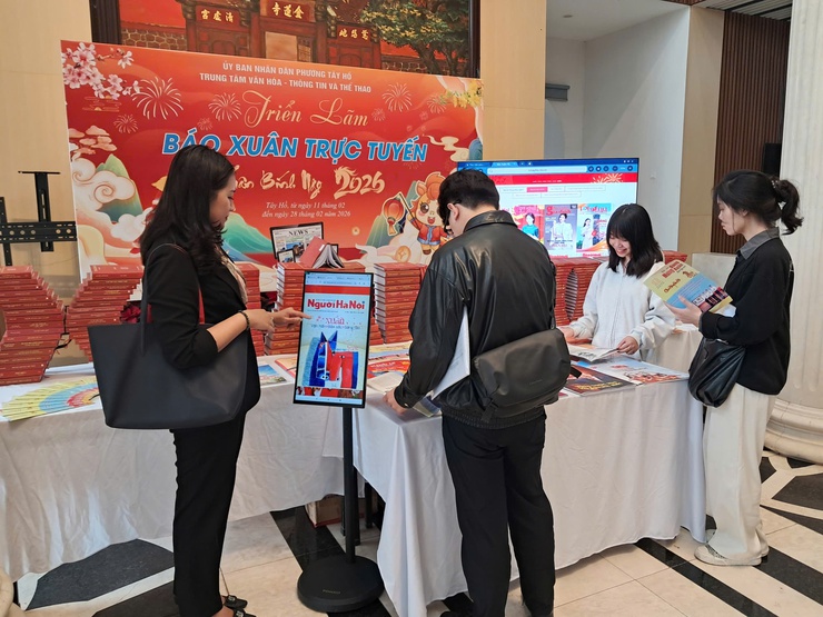 Phường Tây Hồ triển lãm báo xuân trực tuyến: Đánh thức văn hóa đọc trong kỷ nguyên số!- Ảnh 5.