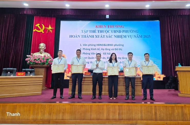 Hôi nghi can bô, công chưc, ngươi lao đông cơ quan UBND phương Viêt Hưng năm 2026- Ảnh 7.