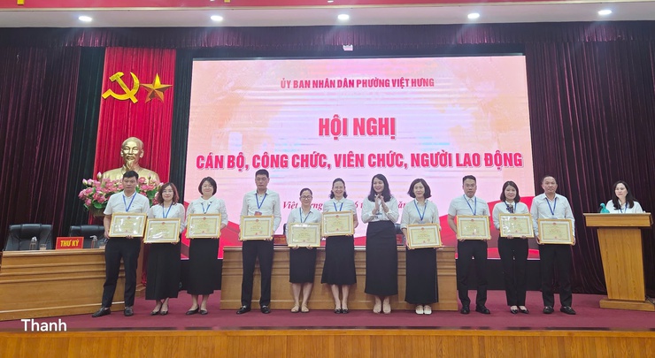 Hôi nghi can bô, công chưc, ngươi lao đông cơ quan UBND phương Viêt Hưng năm 2026- Ảnh 6.