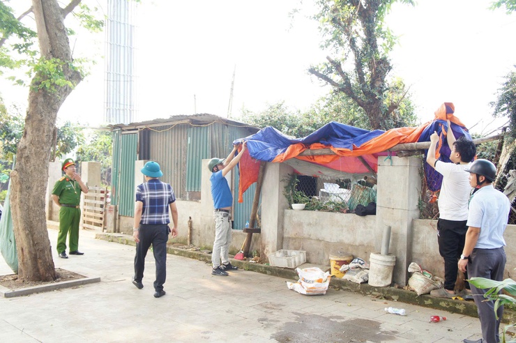 Phú Thượng quyết liệt hành động vì trật tự, mỹ quan đô thị trên tuyến đường 40m Nam Thăng Long- Ảnh 5.