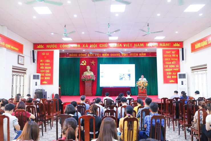 Xã Thượng Phúc tập huấn, hướng dẫn sử dụng ứng dụng Hệ thống HanoiWork, đẩy mạnh chuyển đổi số trong hoạt động của hệ thống chính trị- Ảnh 3.