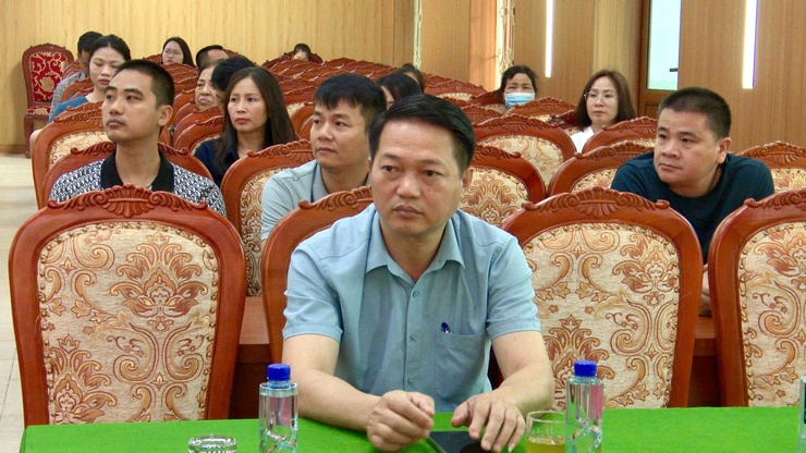 THƯ LÂM TỔ CHỨC HỘI NGHỊ TẬP HUẤN XÂY DỰNG MÔ HÌNH TUYẾN ĐƯỜNG, CHỢ KHÔNG DÙNG TIỀN MẶT NĂM 2026- Ảnh 2.