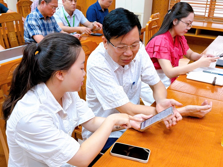 Thanh Liệt: Tập huấn sử dụng không gian làm việc số “HanoiWork” cho cán bộ, công chức, viên chức- Ảnh 5.