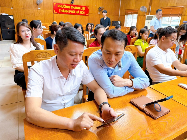 Thanh Liệt: Tập huấn sử dụng không gian làm việc số “HanoiWork” cho cán bộ, công chức, viên chức- Ảnh 8.