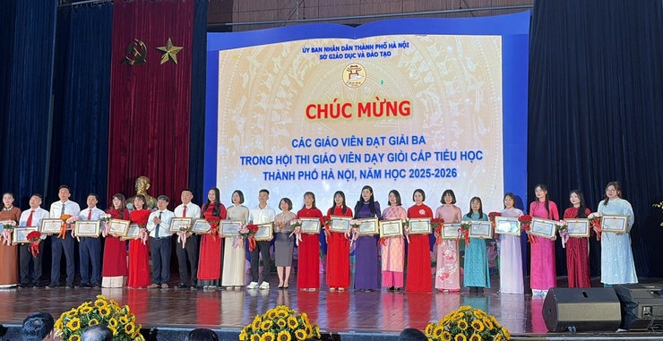 Quảng Bị: 1 cá nhân được khen thưởng có thành tích tiêu biểu trong hội thi giáo viên dạy giỏi tiểu học thành phố Hà Nội- Ảnh 1.