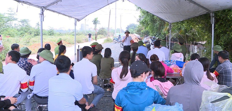 Phúc Thọ thực hiện cưỡng chế kiểm đếm bắt buộc phục vụ Dự án xây dựng HTKT đấu giá khu Lộc Xăm, xã Tích Giang- Ảnh 7.