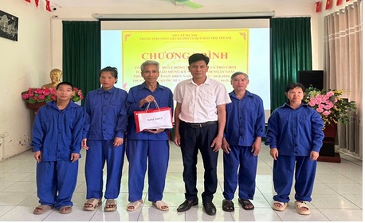 Sôi nổi các hoạt động kỷ niệm Giải phóng miền Nam 30/4 và ngày Quốc tế lao động 01/5- Ảnh 2.