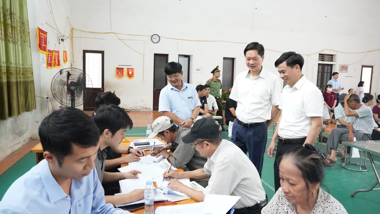 Xã Dương Hoà tiếp tục chi trả tiền bồi thường giải phóng mặt bằng Dự án thành phần 1 - Depot Sơn Đồng- Ảnh 1.