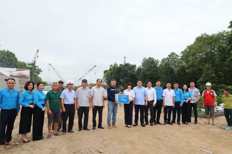 Phường Bồ Đề quyết tâm hoàn thành giải phóng mặt bằng dự án cầu Tứ Liên – vì một Thủ đô văn minh, hiện đại- Ảnh 3.