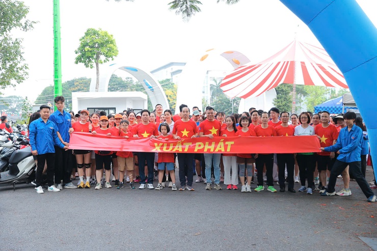 "Ngàn bước chân - Triệu trái tim khoẻ mạnh": Chung tay vì sức khoẻ người Việt- Ảnh 1.