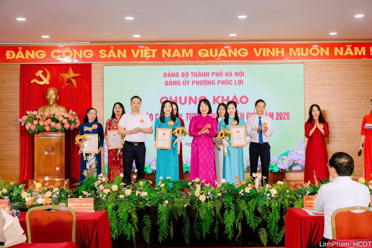 Chung khảo Hội thi báo cáo viên, tuyên truyền viên giỏi phường Phúc Lợi năm 2026- Ảnh 6.