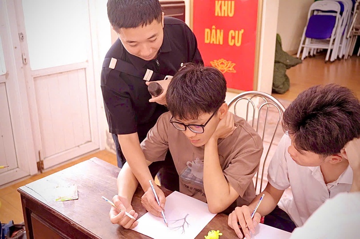  Làng nón Tri Lễ: bảo tồn và lan tỏa các giá trị văn hóa truyền thống- Ảnh 2.