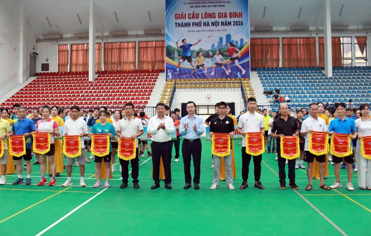Khai mạc Giải cầu lông gia đình thành phố Hà Nội năm 2026- Ảnh 2.