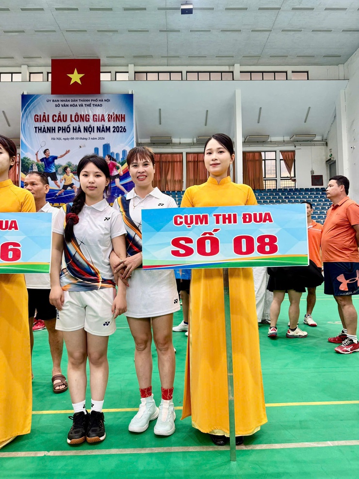 Đội tuyển xã Phú Nghĩa xuất sắc giành 01 huy chương bạc và 01 huy chương đồng tại giải cầu lông Gia đình Thành phố Hà Nội năm 2026- Ảnh 1.