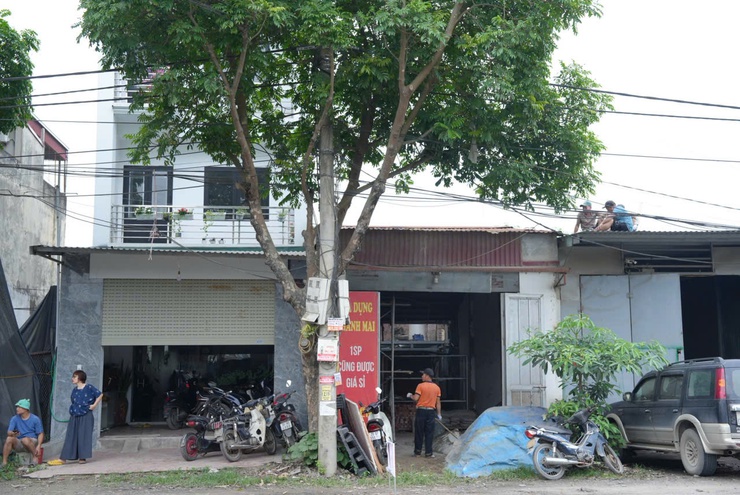 Thanh Oai tiến hành tháo dỡ, giải phóng mặt bằng phục vụ Dự án nâng cấp, mở rộng Quốc lộ 21B- Ảnh 1.