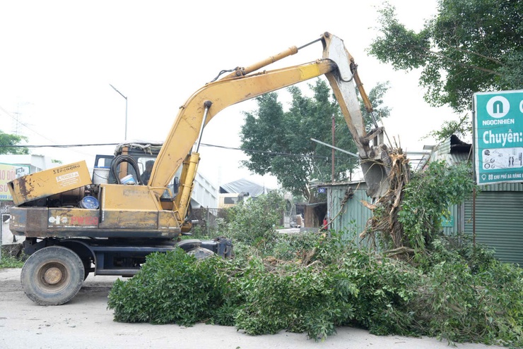 Thanh Oai tiến hành tháo dỡ, giải phóng mặt bằng phục vụ Dự án nâng cấp, mở rộng Quốc lộ 21B- Ảnh 4.
