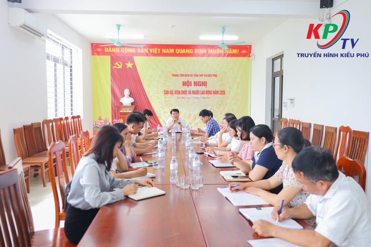 Chi bộ Trung tâm Dịch vụ Tổng hợp xã Kiều Phú tổ chức sinh hoạt chuyên đề nâng cao chất lượng hoạt động chuyên môn và công tác xây dựng Đảng- Ảnh 1.
