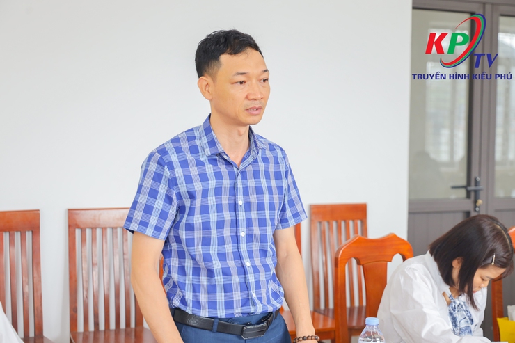 Chi bộ Trung tâm Dịch vụ Tổng hợp xã Kiều Phú tổ chức sinh hoạt chuyên đề nâng cao chất lượng hoạt động chuyên môn và công tác xây dựng Đảng- Ảnh 5.