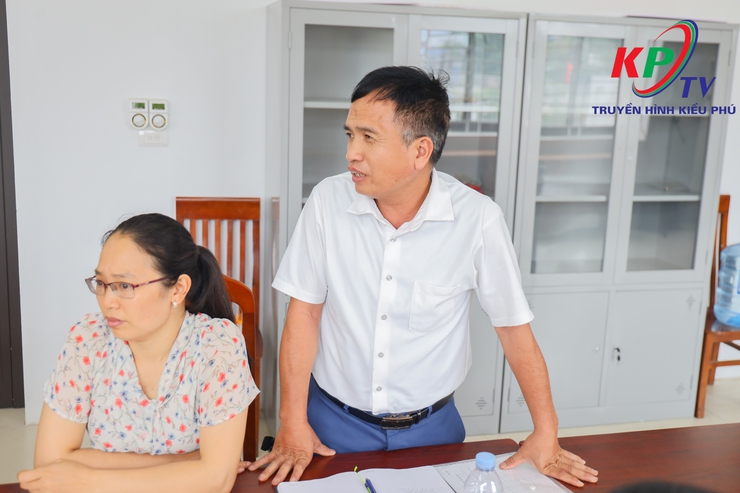 Chi bộ Trung tâm Dịch vụ Tổng hợp xã Kiều Phú tổ chức sinh hoạt chuyên đề nâng cao chất lượng hoạt động chuyên môn và công tác xây dựng Đảng- Ảnh 7.