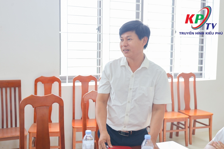 Chi bộ Trung tâm Dịch vụ Tổng hợp xã Kiều Phú tổ chức sinh hoạt chuyên đề nâng cao chất lượng hoạt động chuyên môn và công tác xây dựng Đảng- Ảnh 4.