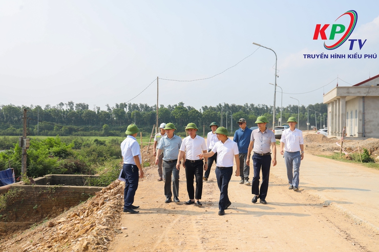Xã Kiều Phú kiểm tra tiến độ các công trình và vị trí trọng yếu phục vụ công tác phòng, chống thiên tai năm 2026- Ảnh 1.