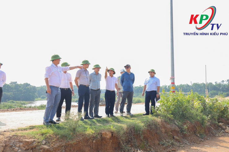 Xã Kiều Phú kiểm tra tiến độ các công trình và vị trí trọng yếu phục vụ công tác phòng, chống thiên tai năm 2026- Ảnh 8.