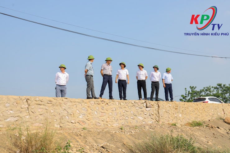 Xã Kiều Phú kiểm tra tiến độ các công trình và vị trí trọng yếu phục vụ công tác phòng, chống thiên tai năm 2026- Ảnh 9.