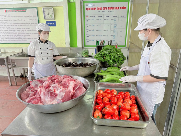 Xã Tiến Thắng tăng cường công tác kiểm tra, giám sát ATTP trong quý I và tháng hành động vì ATTP năm 2026- Ảnh 2.