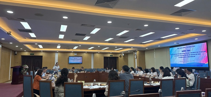 Phường Đống Đa vinh dự đón các Đoàn kiểm tra của Bộ GD- Ảnh 3.