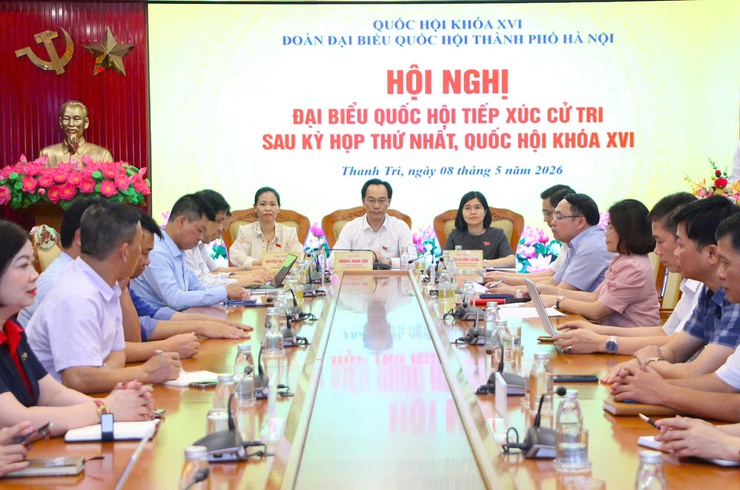 Đại biểu quốc hội thành phố Hà Nội thuộc đơn vị bầu cử số 7 tiếp xúc cử tri các phường, xã của thành phố- Ảnh 1.
