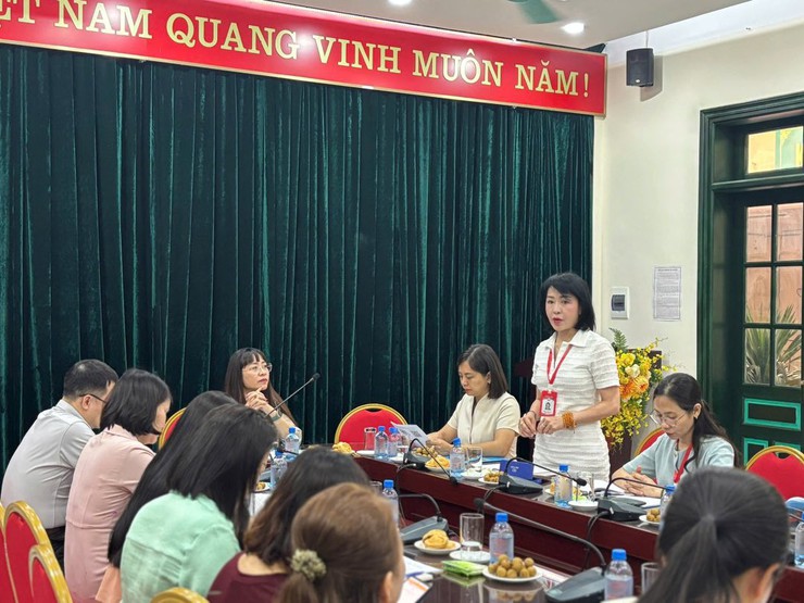 Thường trực HĐND phường Hoàn Kiếm tăng cường giám sát việc chấp hành các quy định pháp luật về an toàn thực phẩm tại các trường học trên địa bàn phường- Ảnh 3.