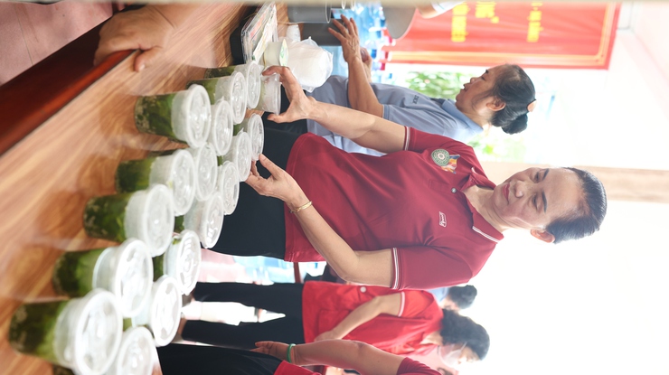 Thạch Thất: Lan tỏa yêu thương qua chương trình phát cơm miễn phí hưởng ứng Tháng Nhân đạo năm 2026- Ảnh 8.