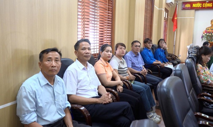 XÃ THANH OAI THAM DỰ HỘI NGHỊ TIẾP XÚC CỬ TRI CỦA ĐOÀN ĐẠI BIỂU QUỐC HỘI THÀNH PHỐ HÀ NỘI đơn vị bầu cử số 7, sau kỳ họp thứ Nhất, Quốc hội khoá XVI- Ảnh 4.