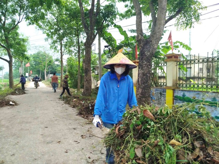 Đại Xuyên sôi nổi ra quân vệ sinh môi trường chào mừng Đại hội đại biểu MTTQ Việt Nam lần thứ XI- Ảnh 4.