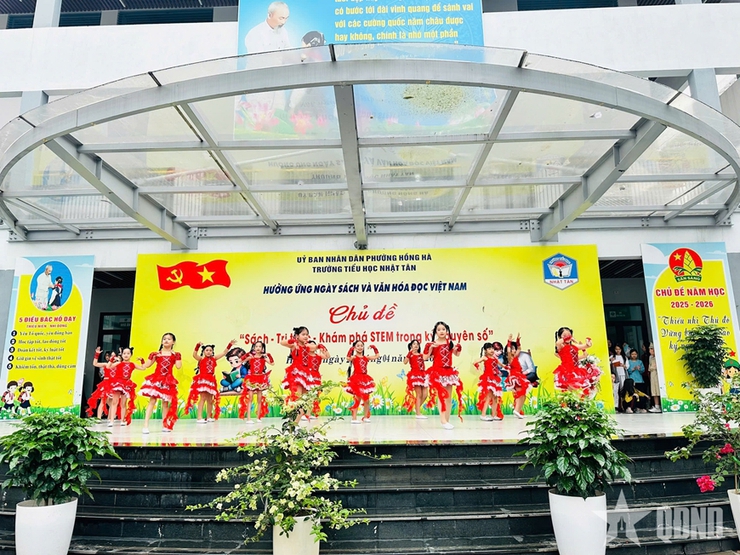 Ngày hội sách ở Trường Tiểu học Nhật Tân: Lan tỏa văn hóa đọc trong học sinh- Ảnh 9.