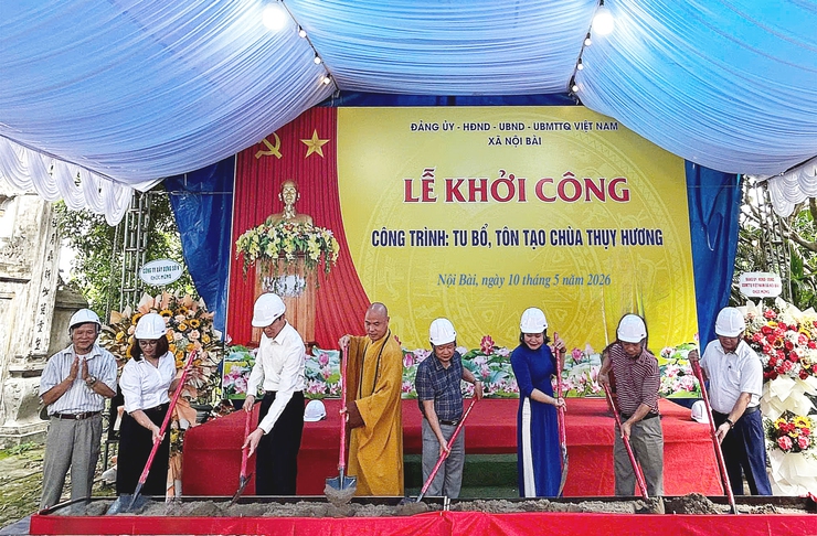 Tổ chức lễ bàn giao mặt bằng và khởi công xây dựng công trình tu bổ, tôn tạo chùa Thụy Hương- Ảnh 1.