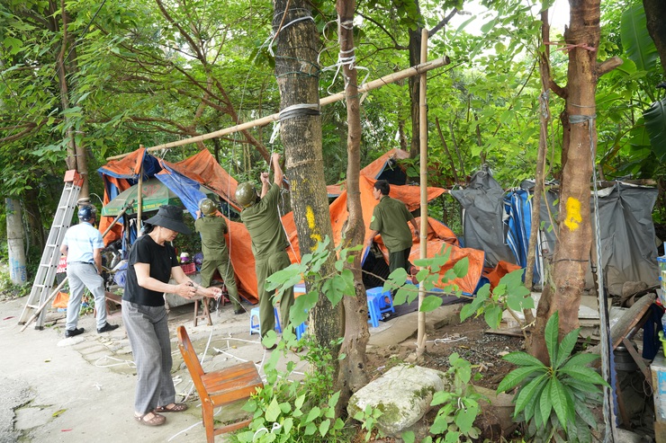 SƠN TÂY TIẾP TỤC DUY TRÌ TRẬT TỰ ĐÔ THỊ, KHÔNG LẤN CHIẾM LÒNG ĐƯỜNG, VỈA HÈ- Ảnh 2.